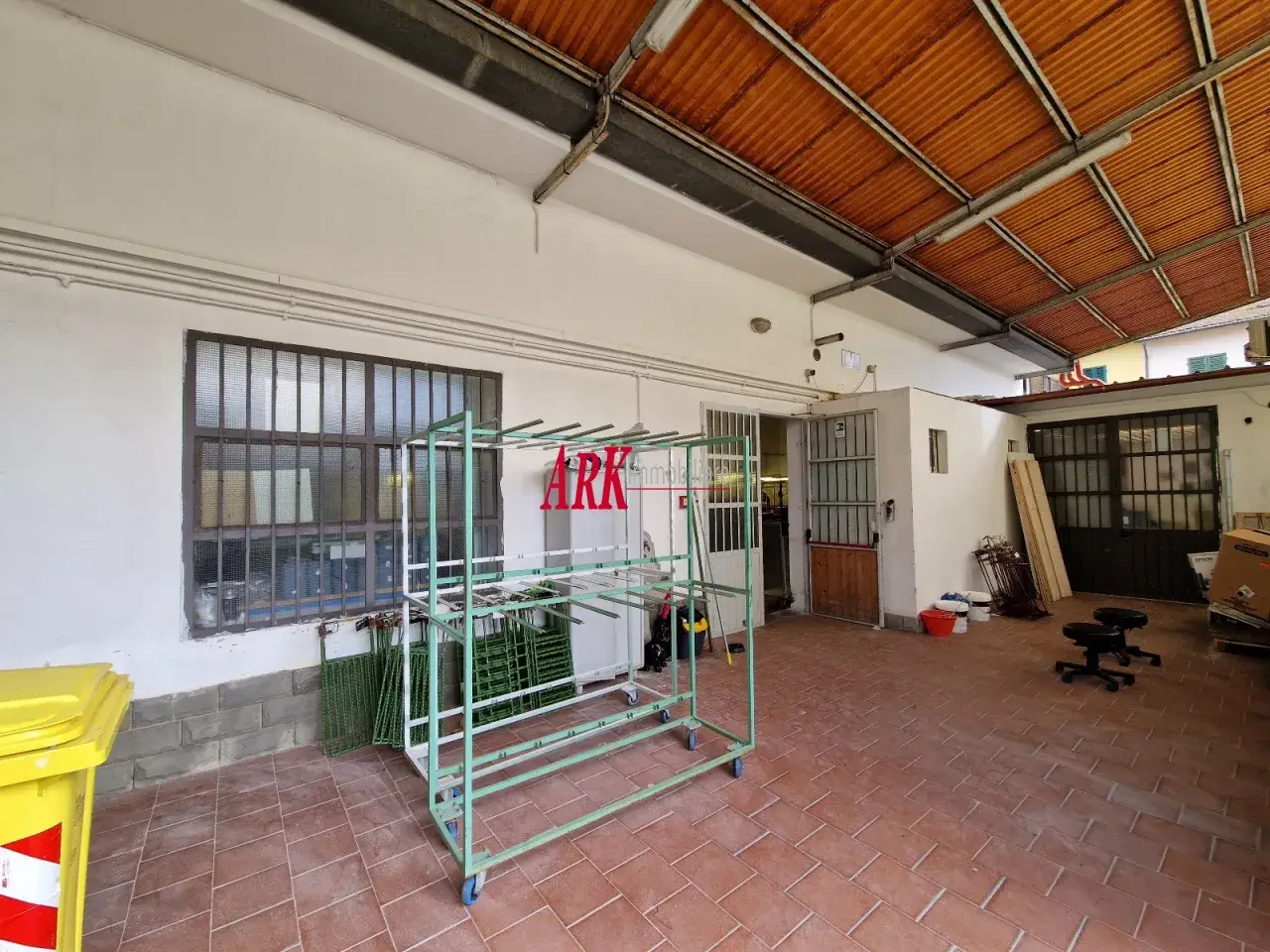 Officina in Via II Settembre, Campi Bisenzio, {3} - Foto 1