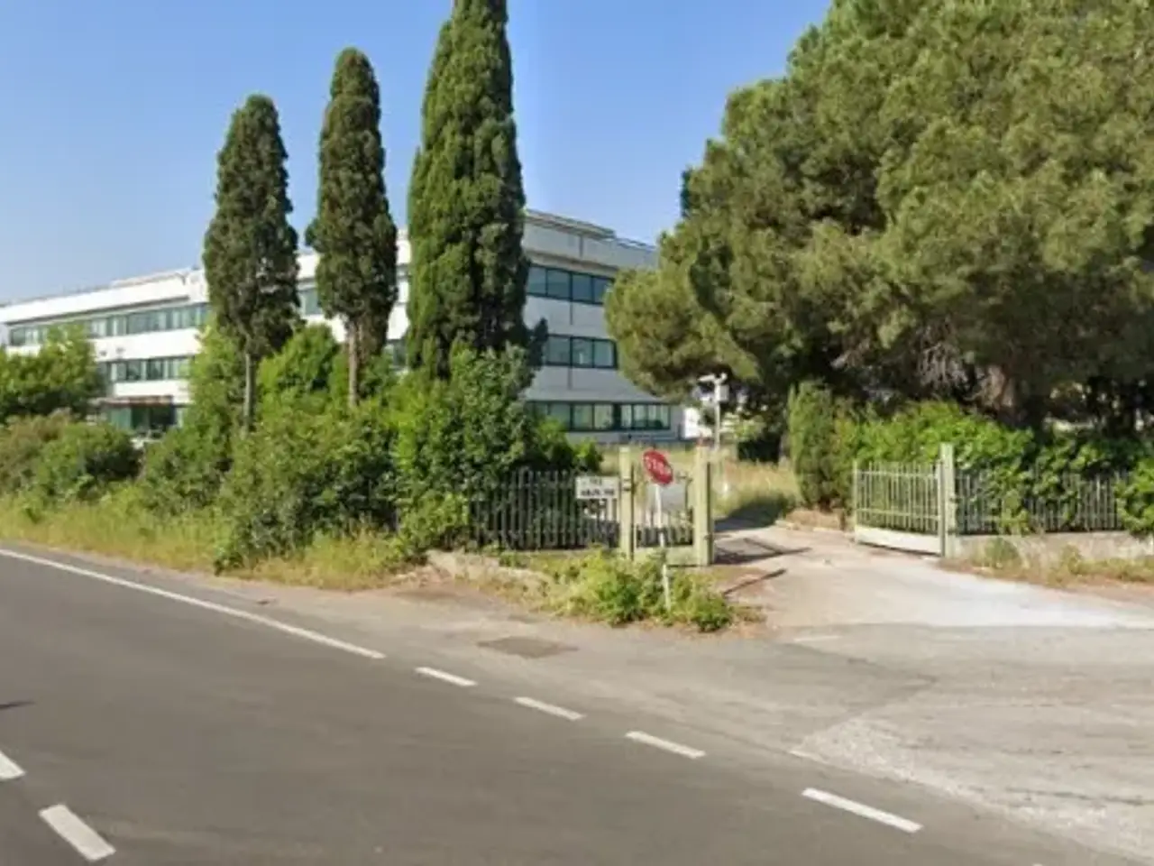 Ufficio in Via Laurentina, Pomezia, {3} - Foto 1