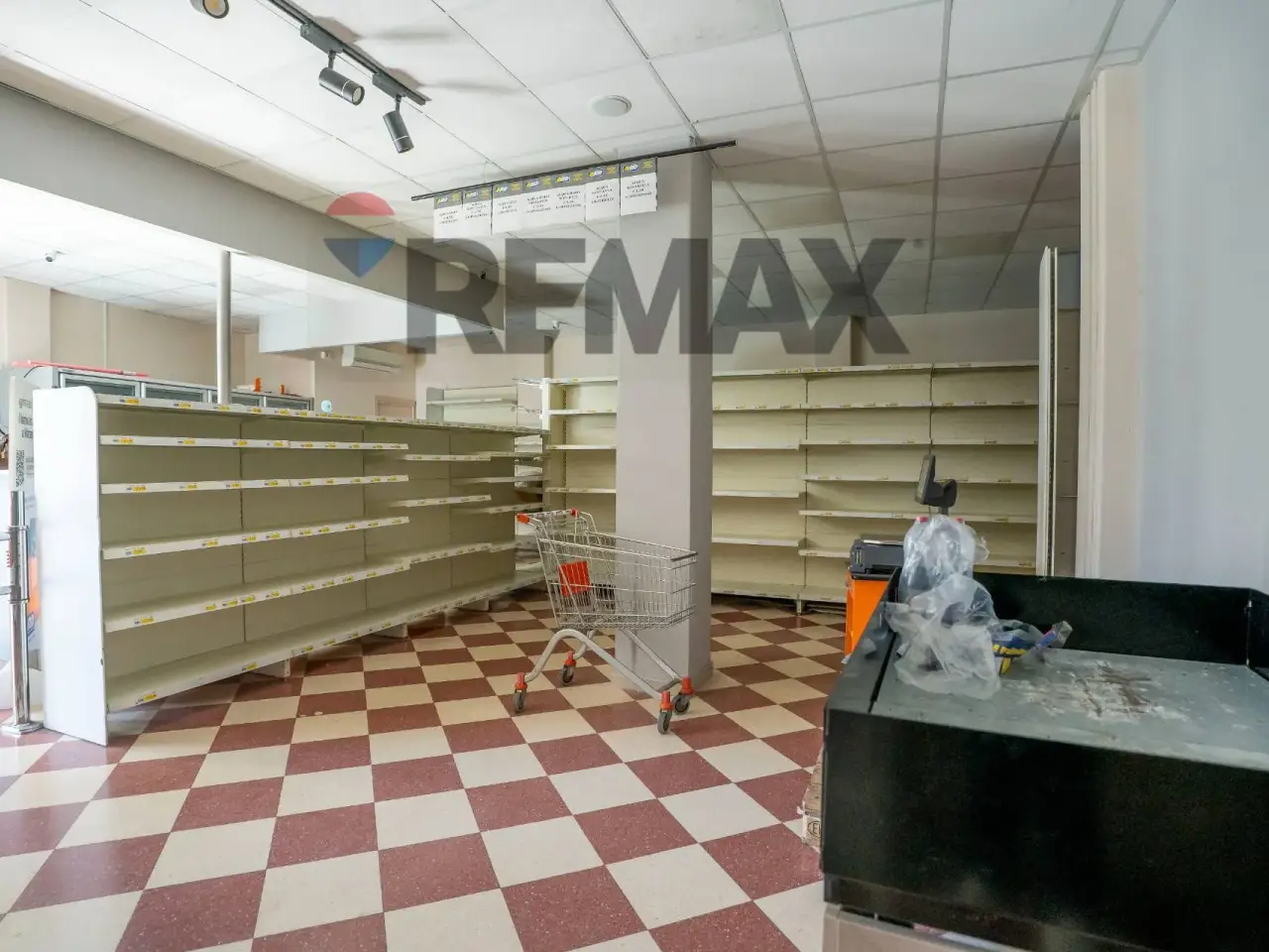 Esercizio commerciale in Via Pietro Lupo 84, Paterno', {3} - Foto 2