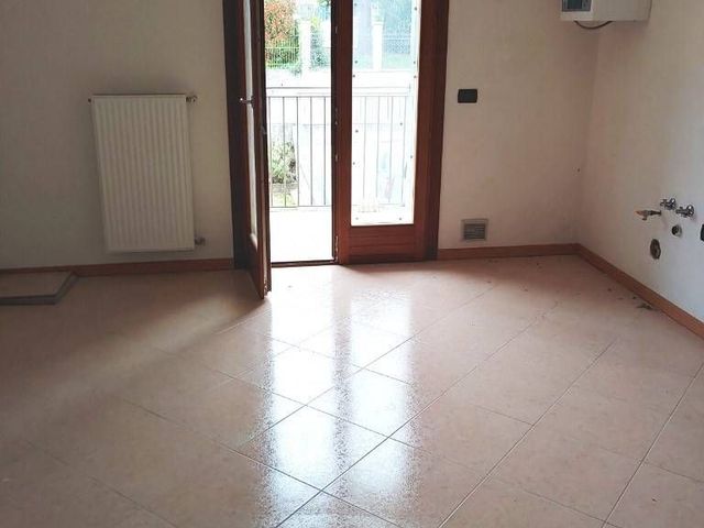 3-room flat in Via Monte Grappa 6, Pieve del Grappa - Photo 1