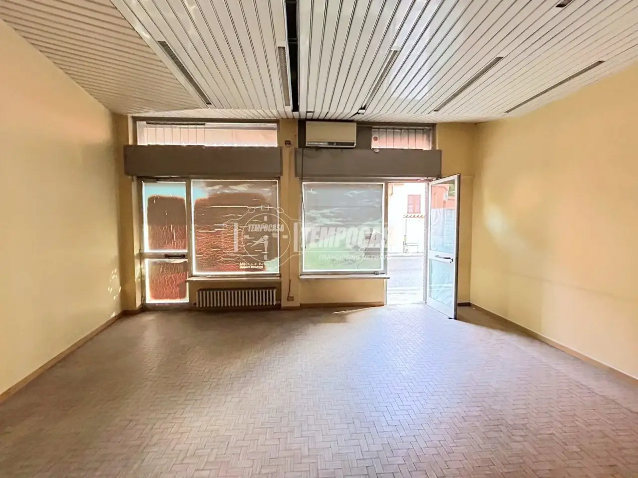 Negozio in Via Frangi 15, Villa Guardia, {3} - Foto 1