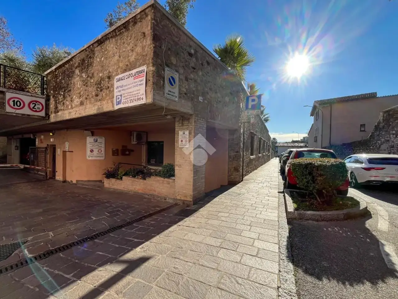Ufficio in Via Monte Grappa 34, Desenzano del Garda, {3} - Foto 1