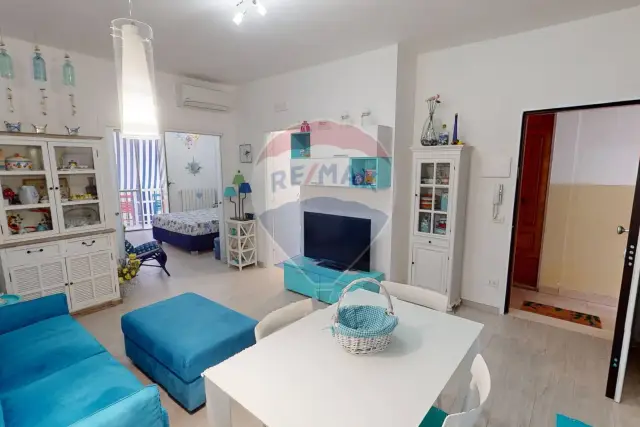 2-room flat in Viale XXIV Maggio 24, Vieste - Photo 1