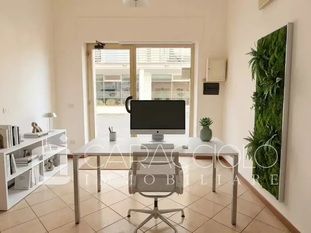 Negozio in Via San Simplicio, Olbia, {3} - Foto 1
