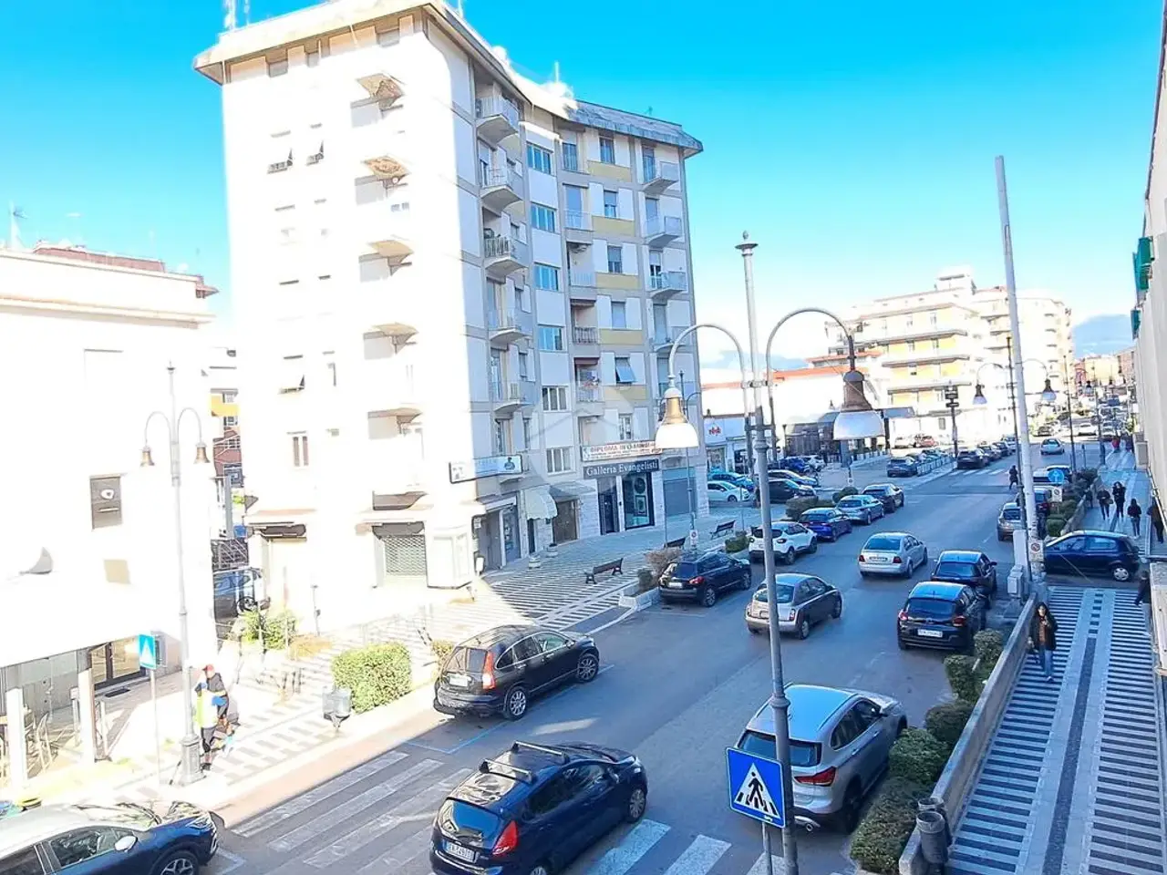 Ufficio in Via Aldo Moro 233, Frosinone, {3} - Foto 1