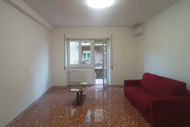 3-room flat in Via col di Lana 92, Ciampino - Photo 1