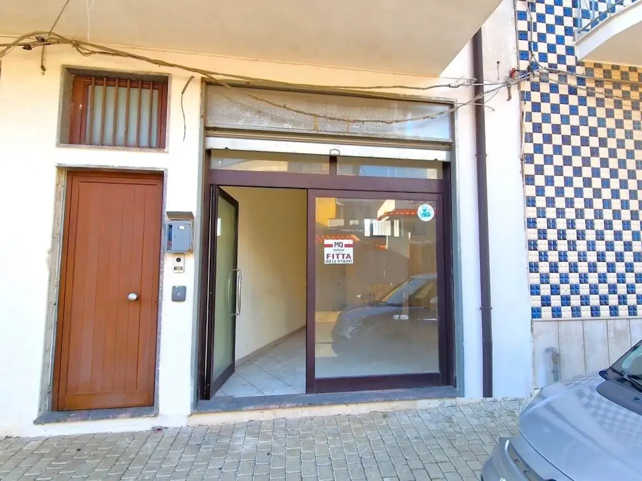 Negozio in Via Genova, Mondragone, {3} - Foto 1