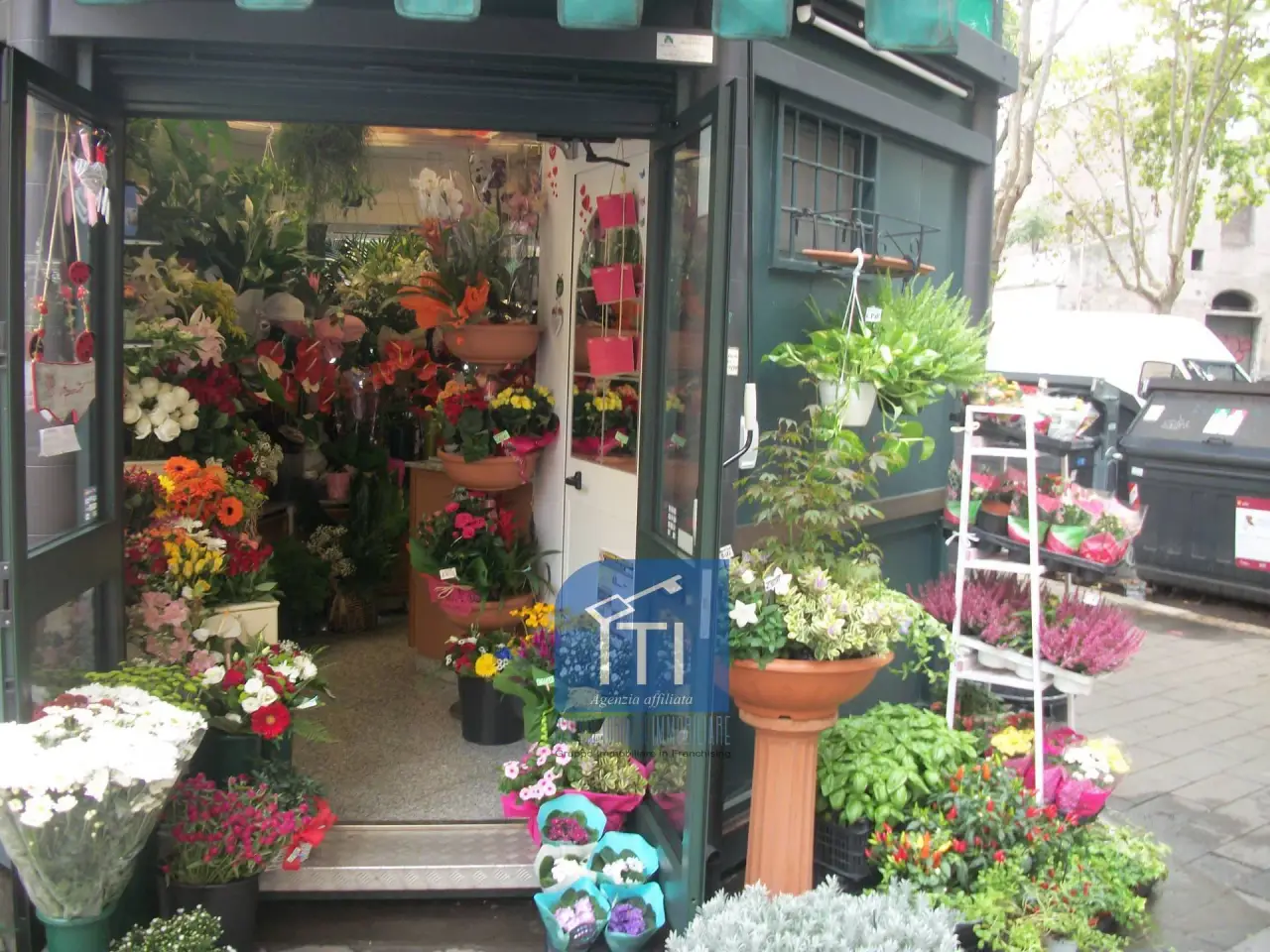 Esercizio commerciale in Via Latina 49, Roma, {3} - Foto 1