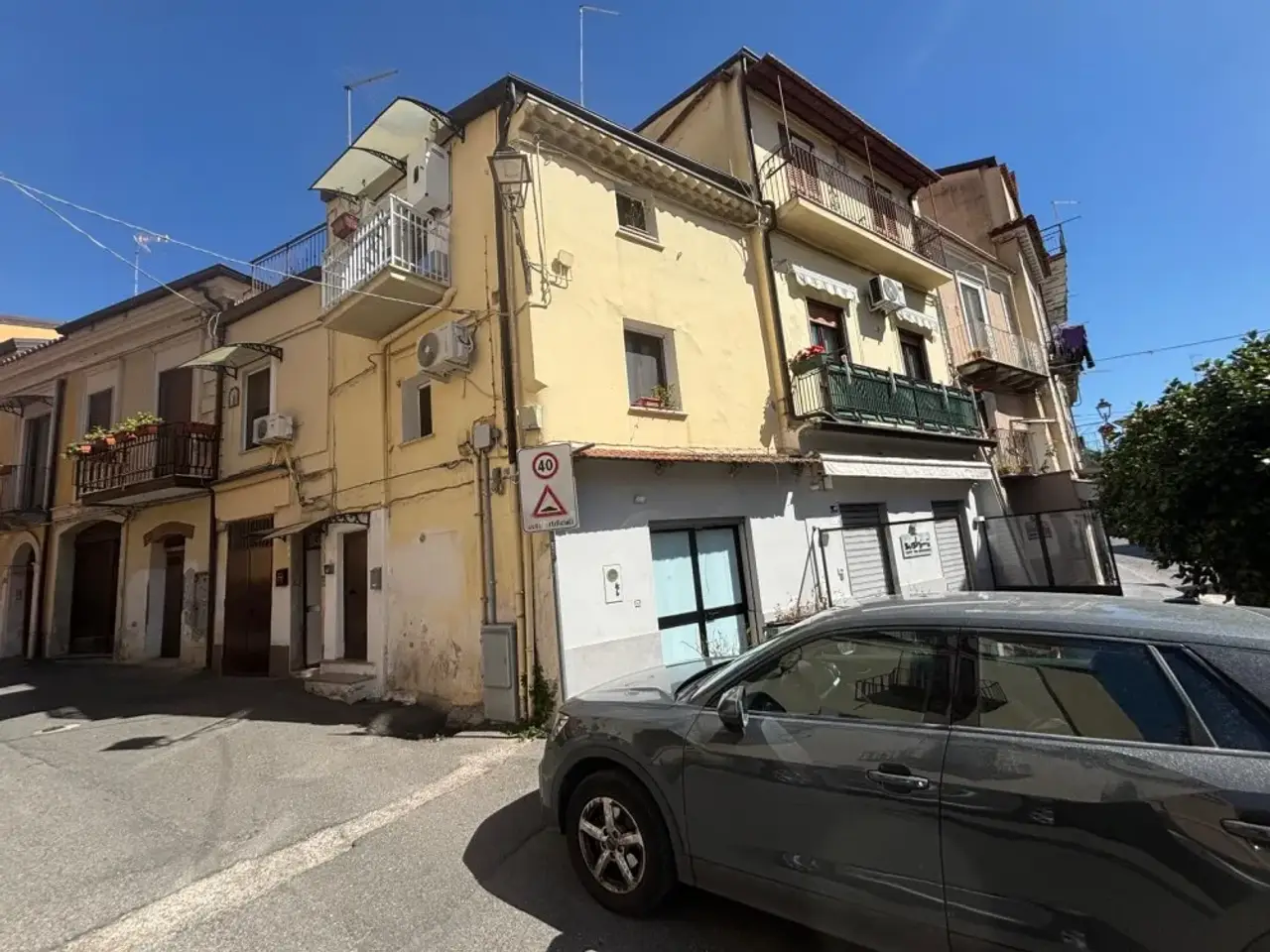 Magazzino in Via Ponte S. Antonio, Lamezia Terme, Catanzaro, Lamezia Terme, {3} - Foto 1