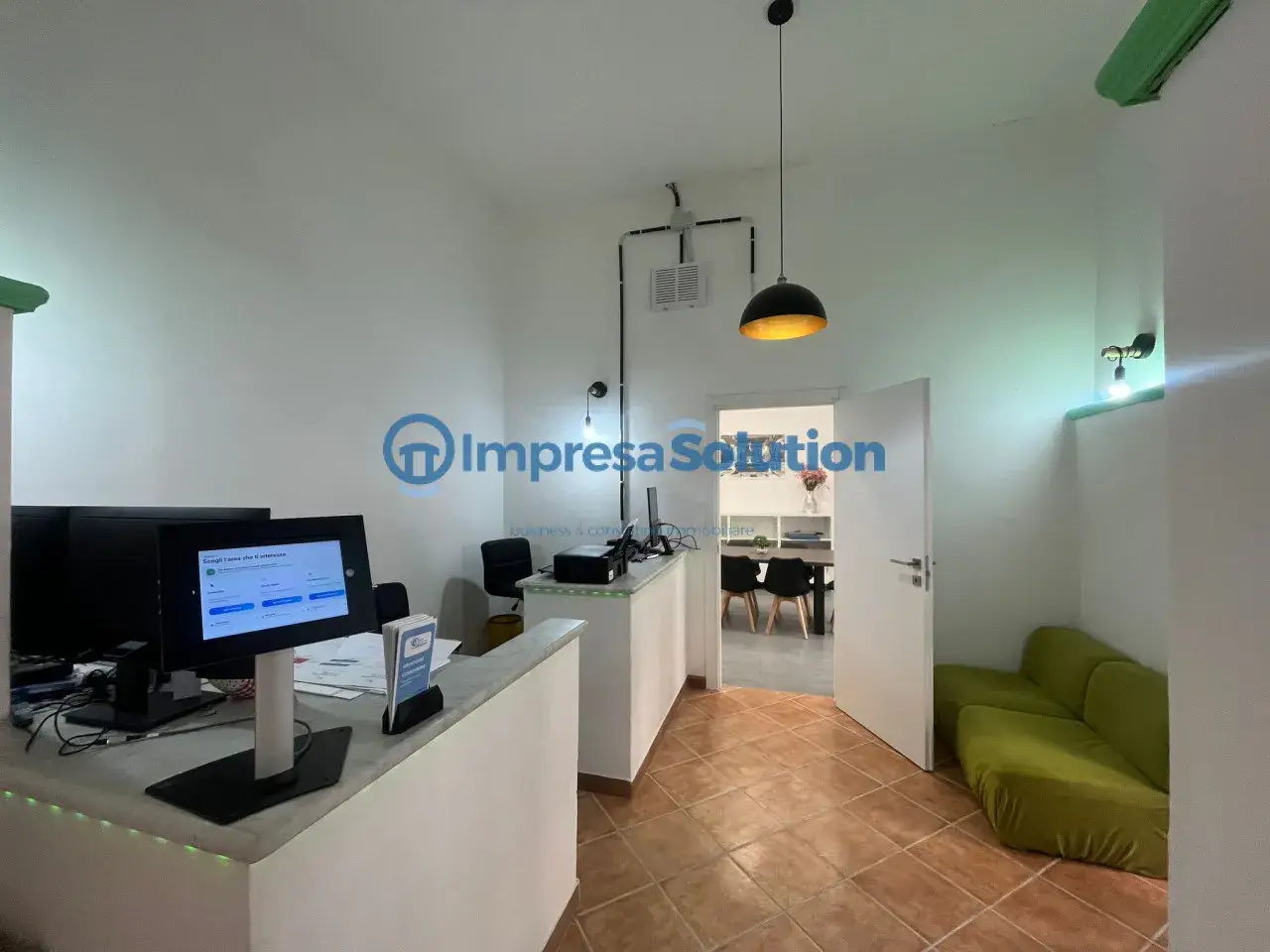 Ufficio in Via Giovanni Chiarini, Napoli, {3} - Foto 2