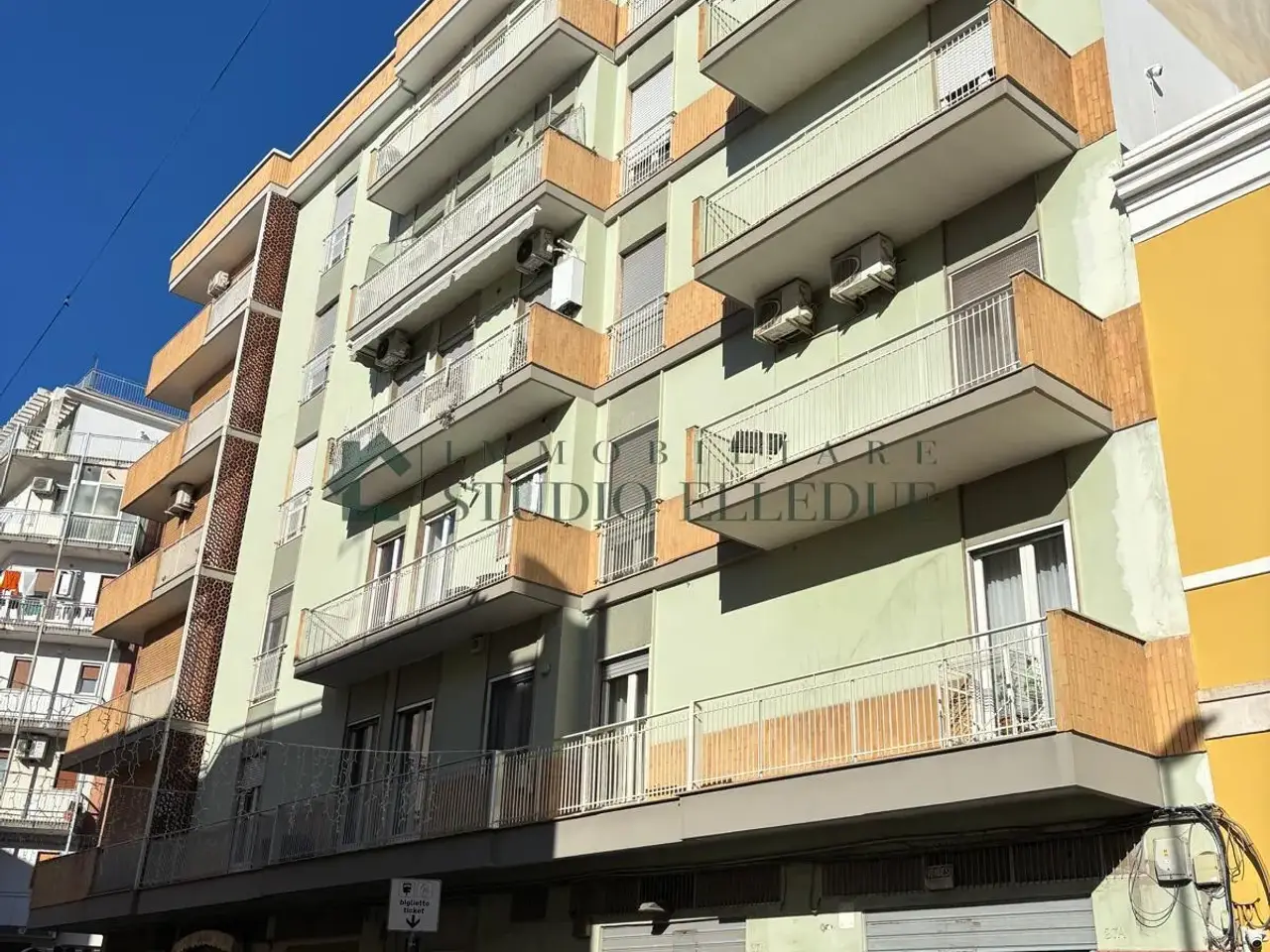 Magazzino in Via Ammiraglio Vacca   29, Bitonto, {3} - Foto 1