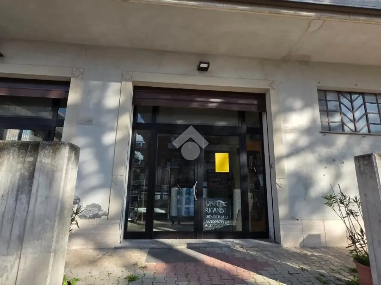 Magazzino in Via Vestina 24, Montesilvano, {3} - Foto 1