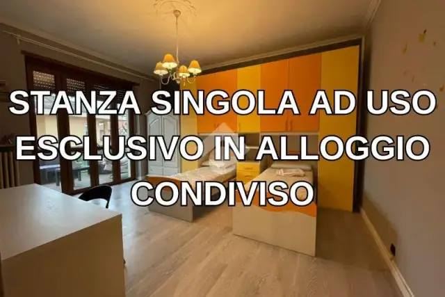 One-room flat in {3}, Via Silvio Pellico 30 - Photo 1