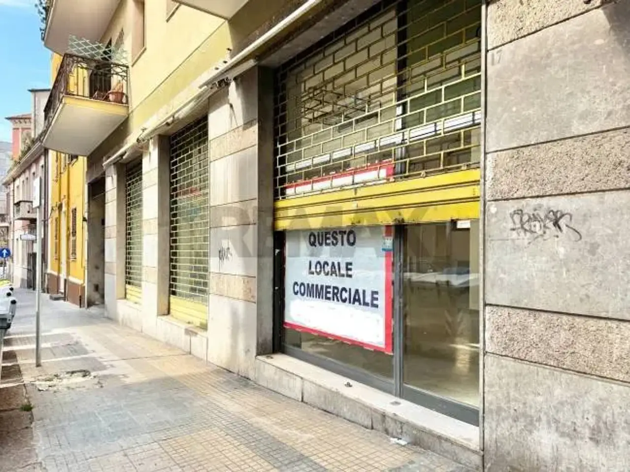 Negozio in Via Attilio Deffenu 21, Sassari, {3} - Foto 1