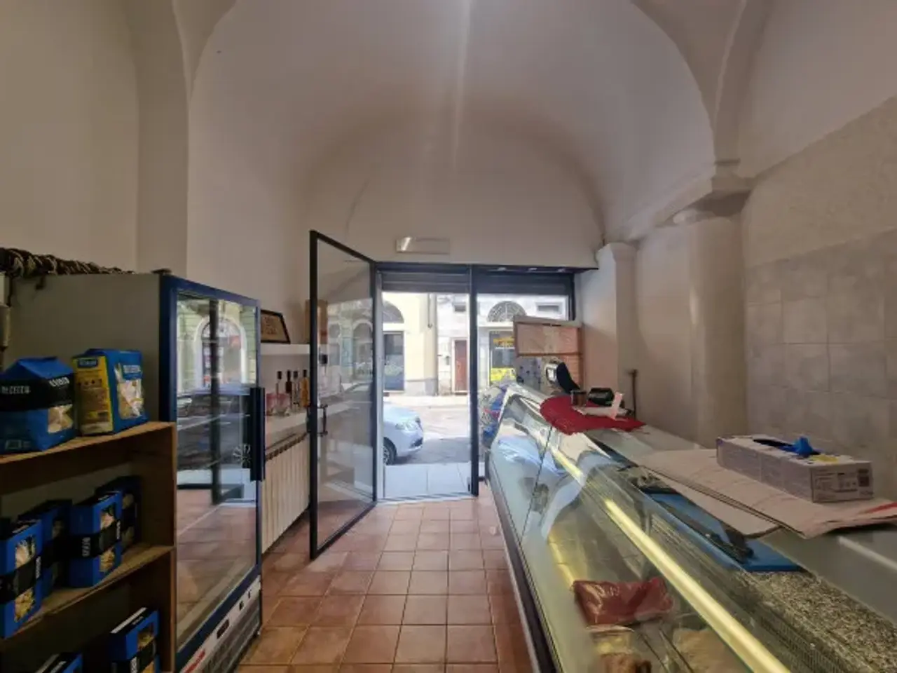 Negozio in Corso Libertà 194, Vercelli, {3} - Foto 1