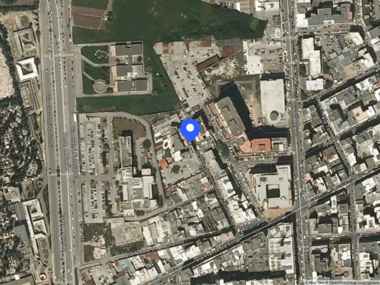 Magazzino in Via G. Nitto De Rossi, 46/a 46, Bari, {3} - Foto 1