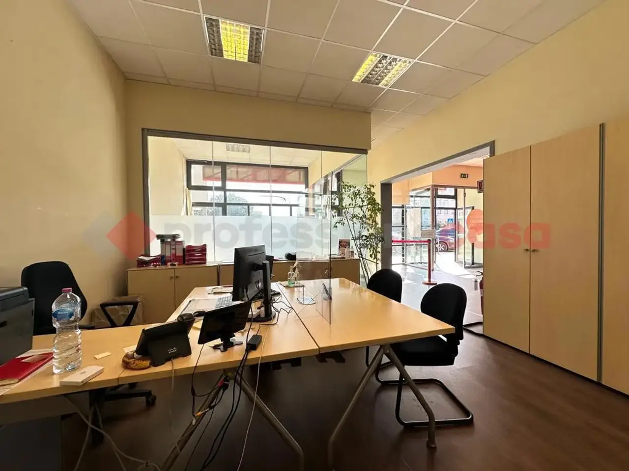 Negozio in Via Don Luigi Sturzo, Arezzo, {3} - Foto 1