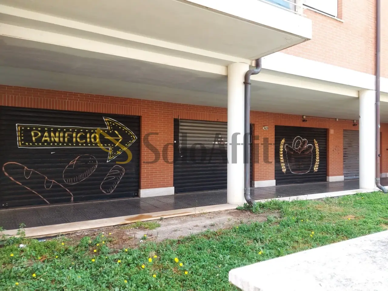 Negozio in Via Sandro Pertini, Fiumicino, {3} - Foto 2