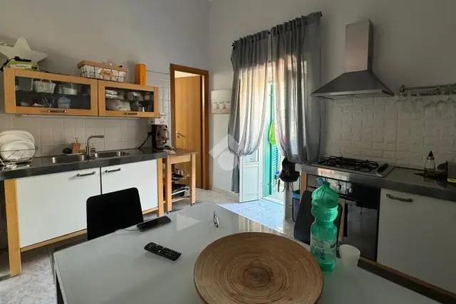 2-room flat in Cortile Acampora 5, Portici - Photo 1