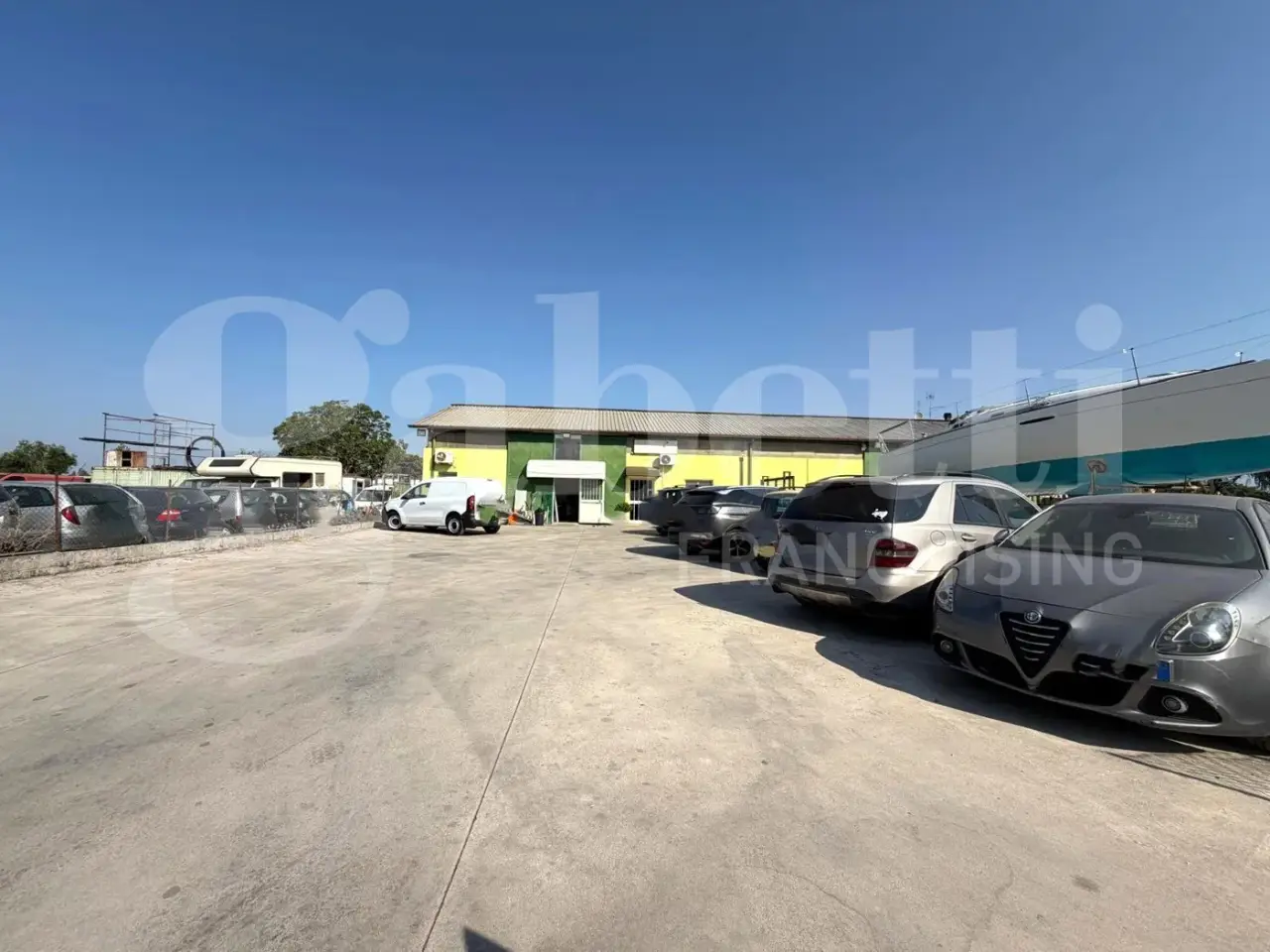 Magazzino in Strada Congiunte Destre  39, Latina, {3} - Foto 1