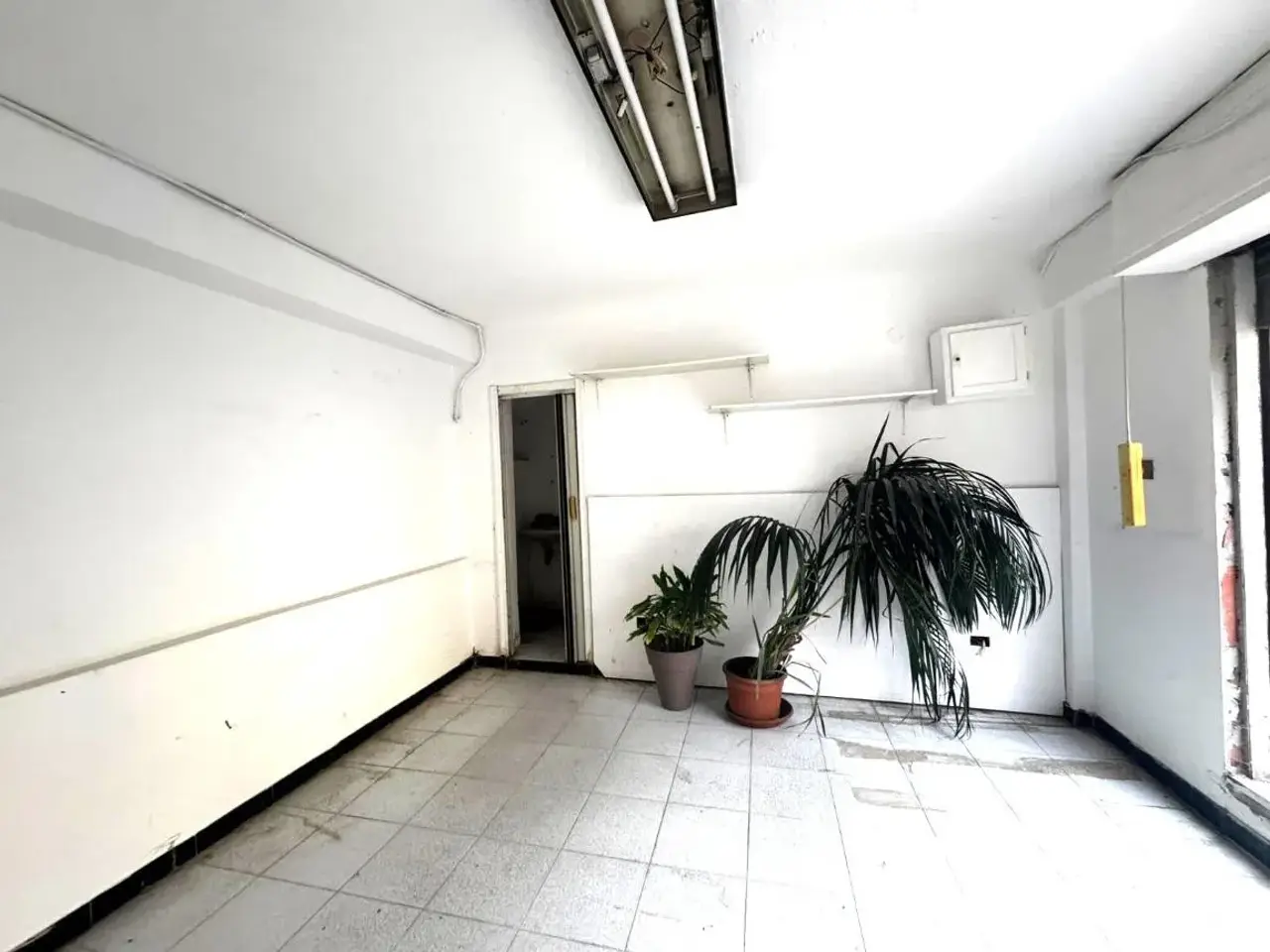 Magazzino in Via Santa Maria Chiara, Cagliari, {3} - Foto 1