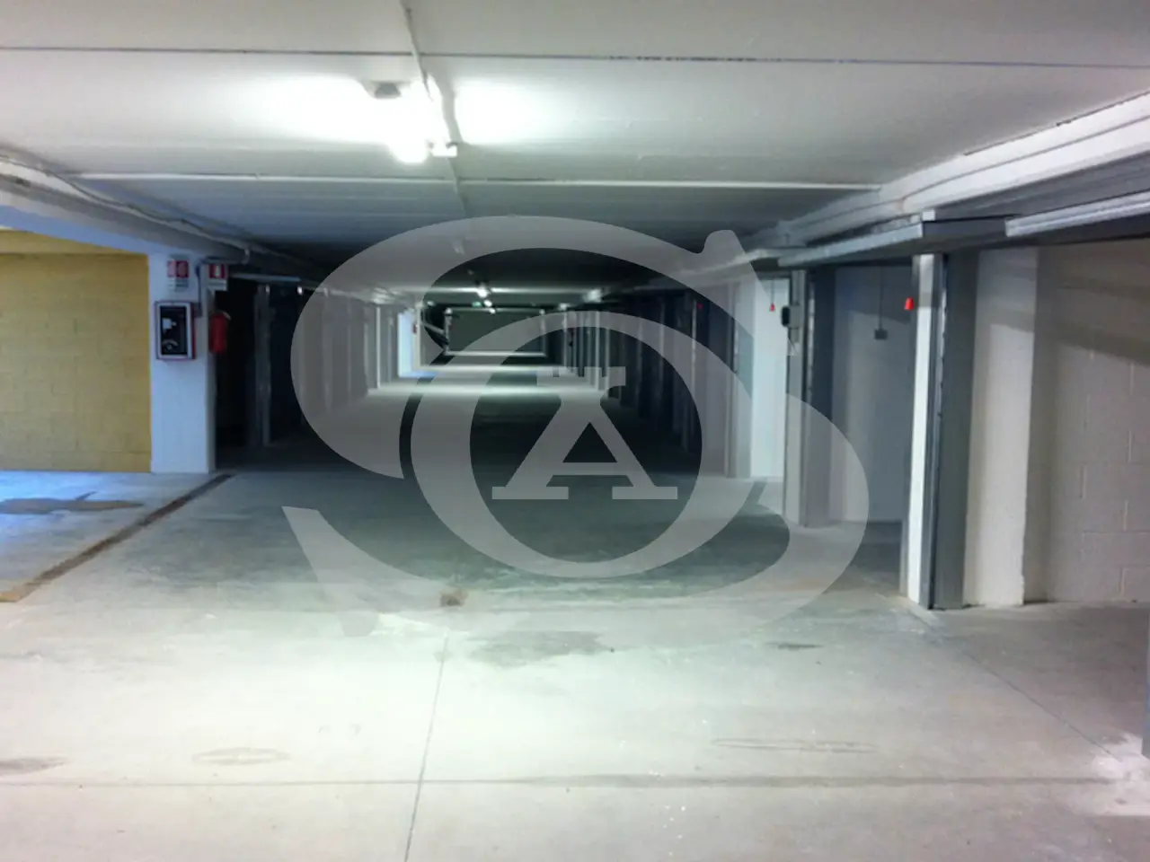 Parcheggio chiuso in Via XX Settembre, Ospedaletti, {3} - Foto 2