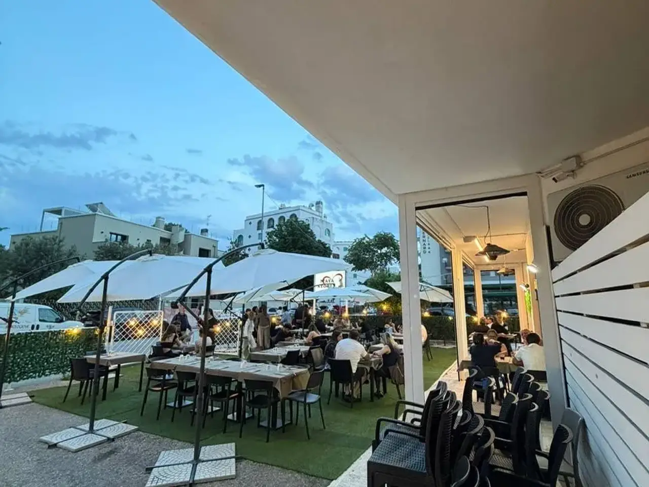 Pizzeria in Via dei Mille 127, San Benedetto Del Tronto, {3} - Foto 2