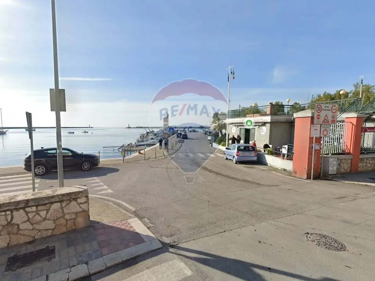 Laboratorio in Lungomare Sauro, Manfredonia, {3} - Foto 1