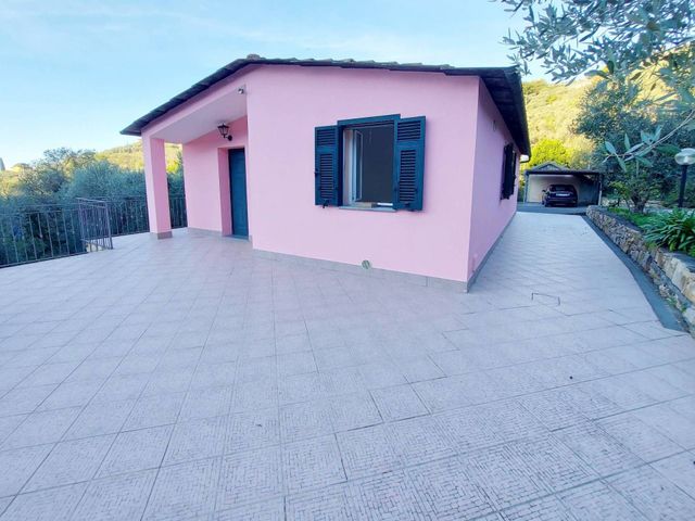 Villa in Via Fanny Roncati Carli, Imperia - Foto 1