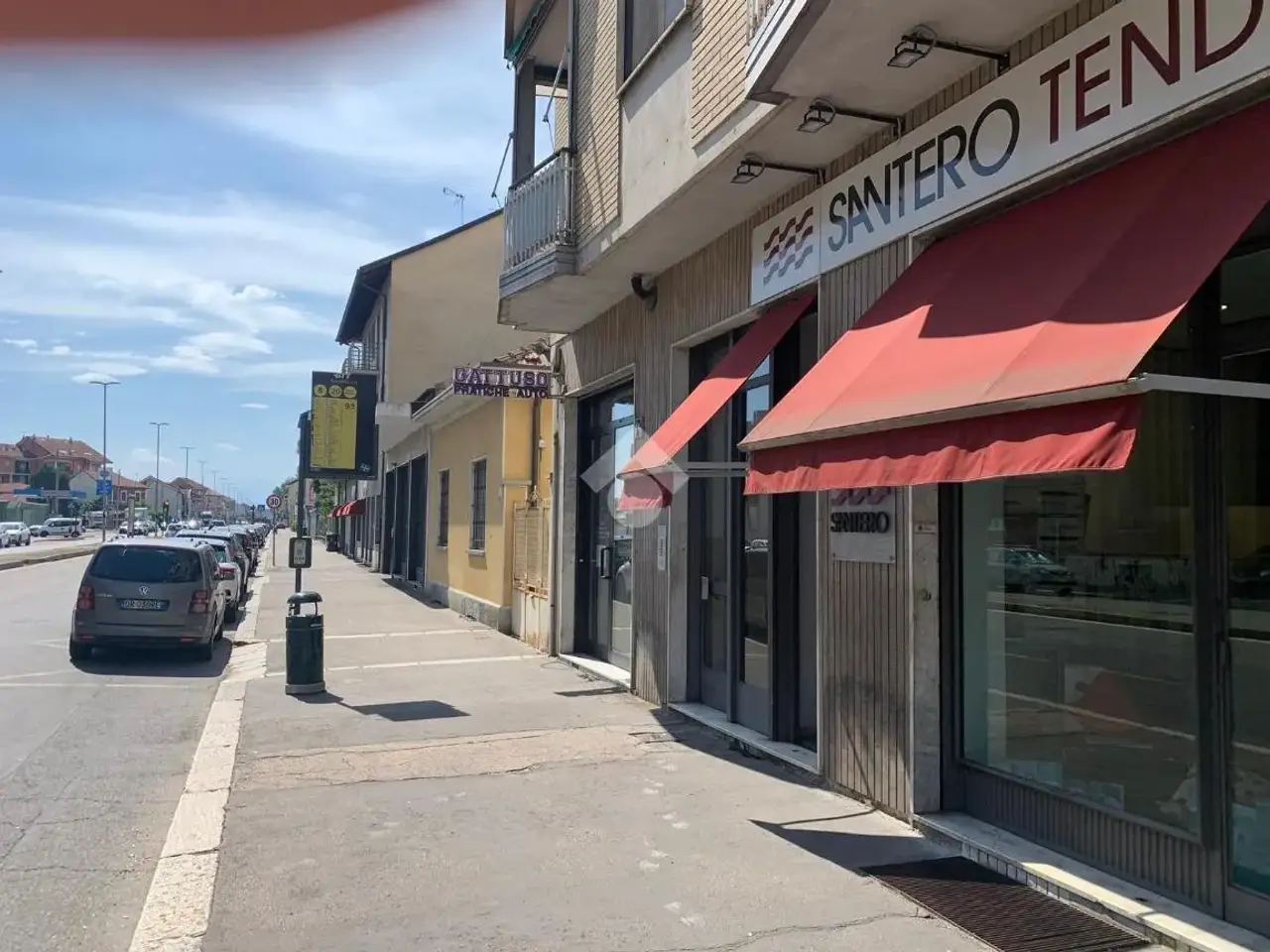 Negozio in Strada San Mauro 175, Torino, {3} - Foto 2