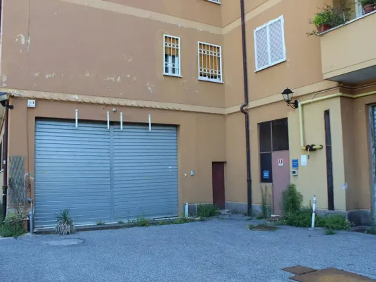 Negozio in Via Romeo Rodriguez Pereira, Roma, {3} - Foto 1