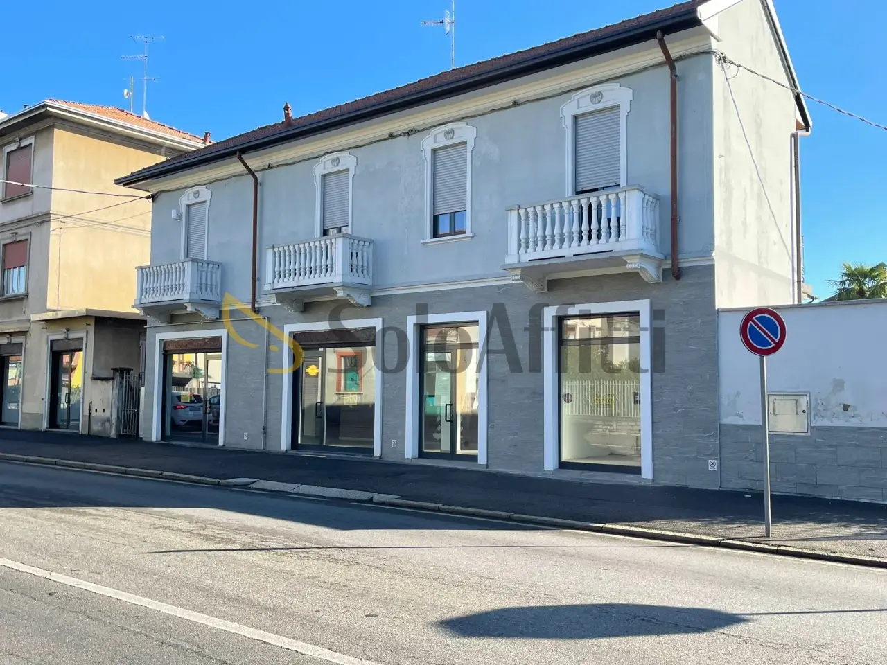 Negozio in , Gallarate, {3} - Foto 1