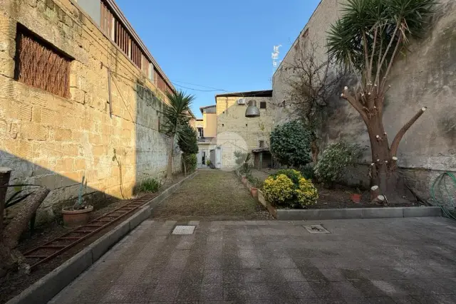 insertion image