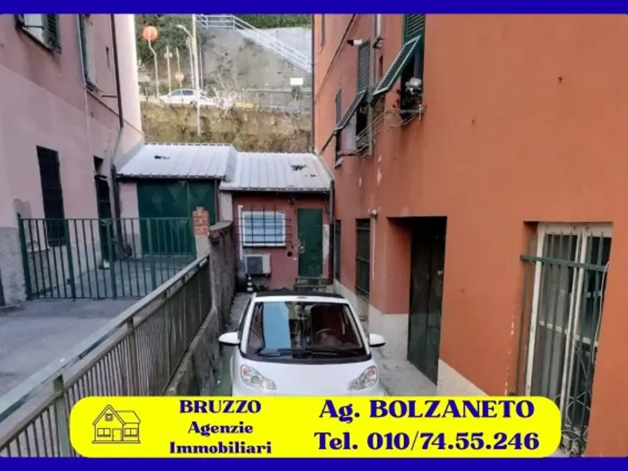 Negozio in Via Benedetto Brin 14r, Genova, {3} - Foto 1