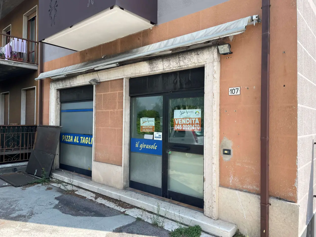 Negozio in , Verona, {3} - Foto 1