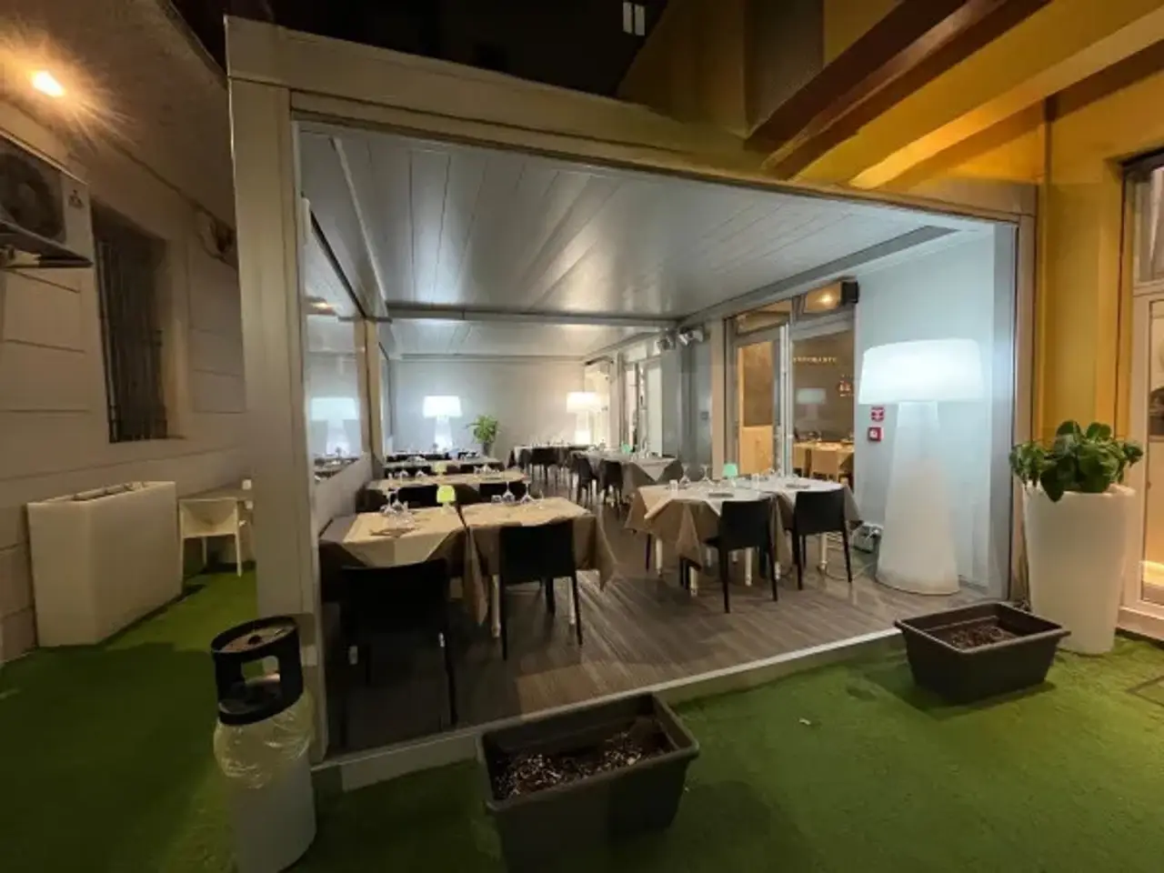 Ristorante in Via Giovanni Amendola, Bologna, {3} - Foto 2