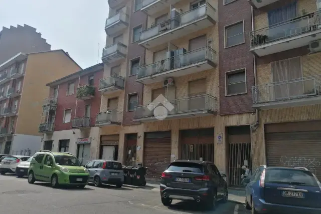 Negozio in Via Duino, Torino - Foto 1