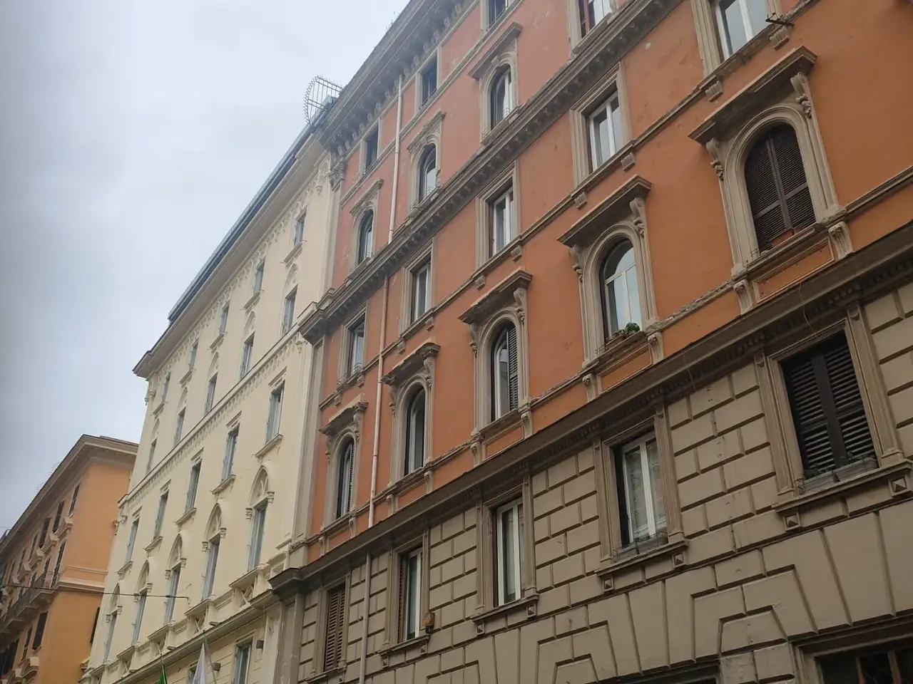 Locale commerciale in , Roma, {3} - Foto 1