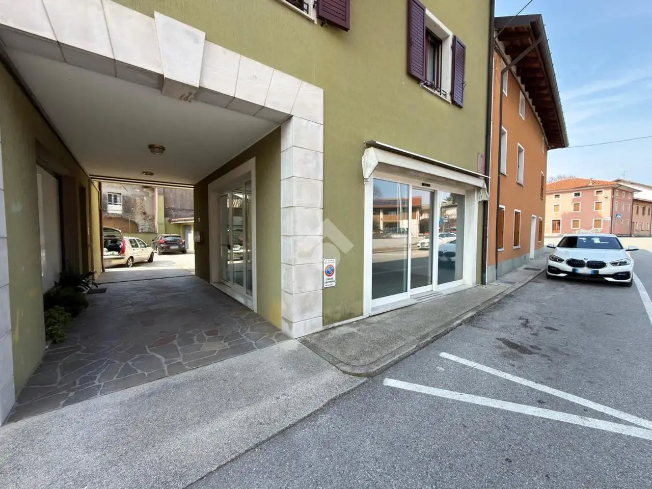 Negozio in Via San Daniele 5, San Vito Di Fagagna, {3} - Foto 1