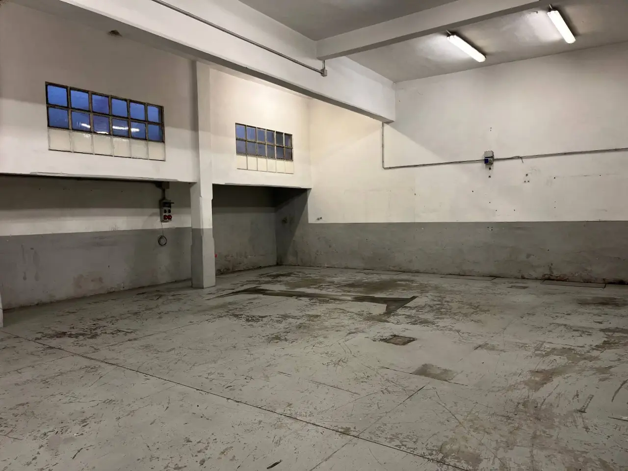 Negozio in Via della Repubblica, Imperia, {3} - Foto 2