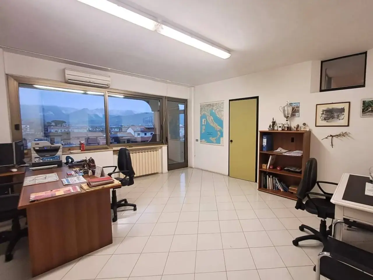 Ufficio in Giovanni da Verrazzano 54033, Carrara, {3} - Foto 1