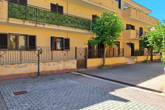 4-room flat in Via Lazzaretto, Maddaloni - Photo 1