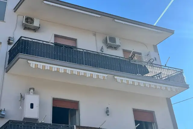 Dreizimmerwohnung in Viale Europa 19, Brusciano - Foto 1