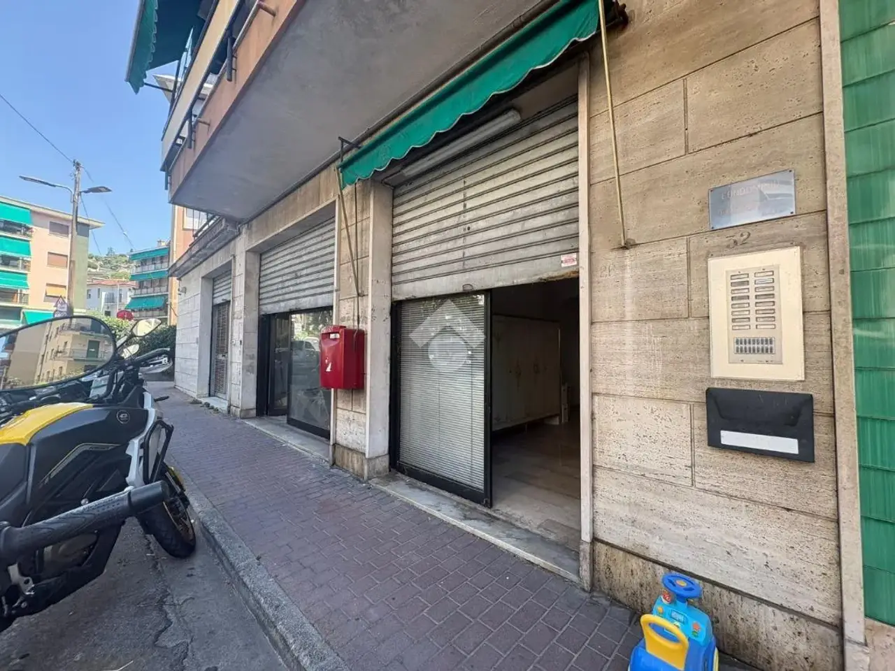Negozio in Via M. Puchoz 26, Rapallo, {3} - Foto 2