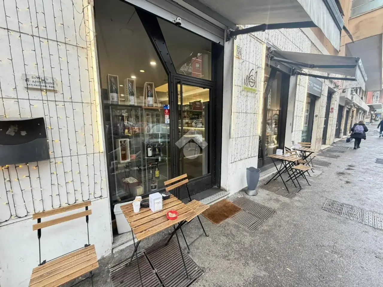 Negozio in Via Val d'Ossola 61, Roma, {3} - Foto 1