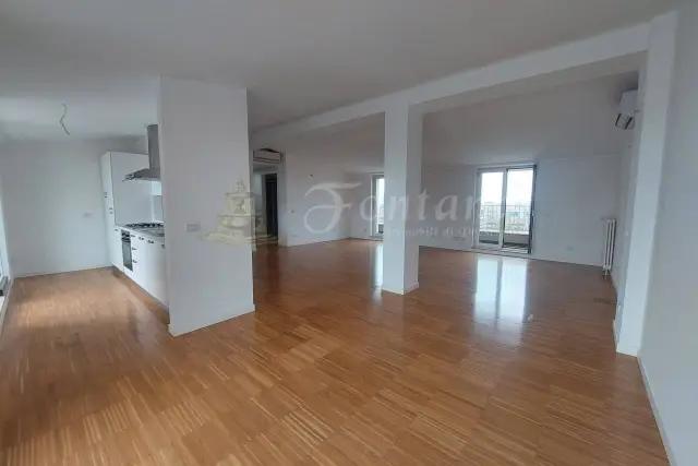 Penthouse in Viale Gabriele d'Annunzio, Milano - Foto 1