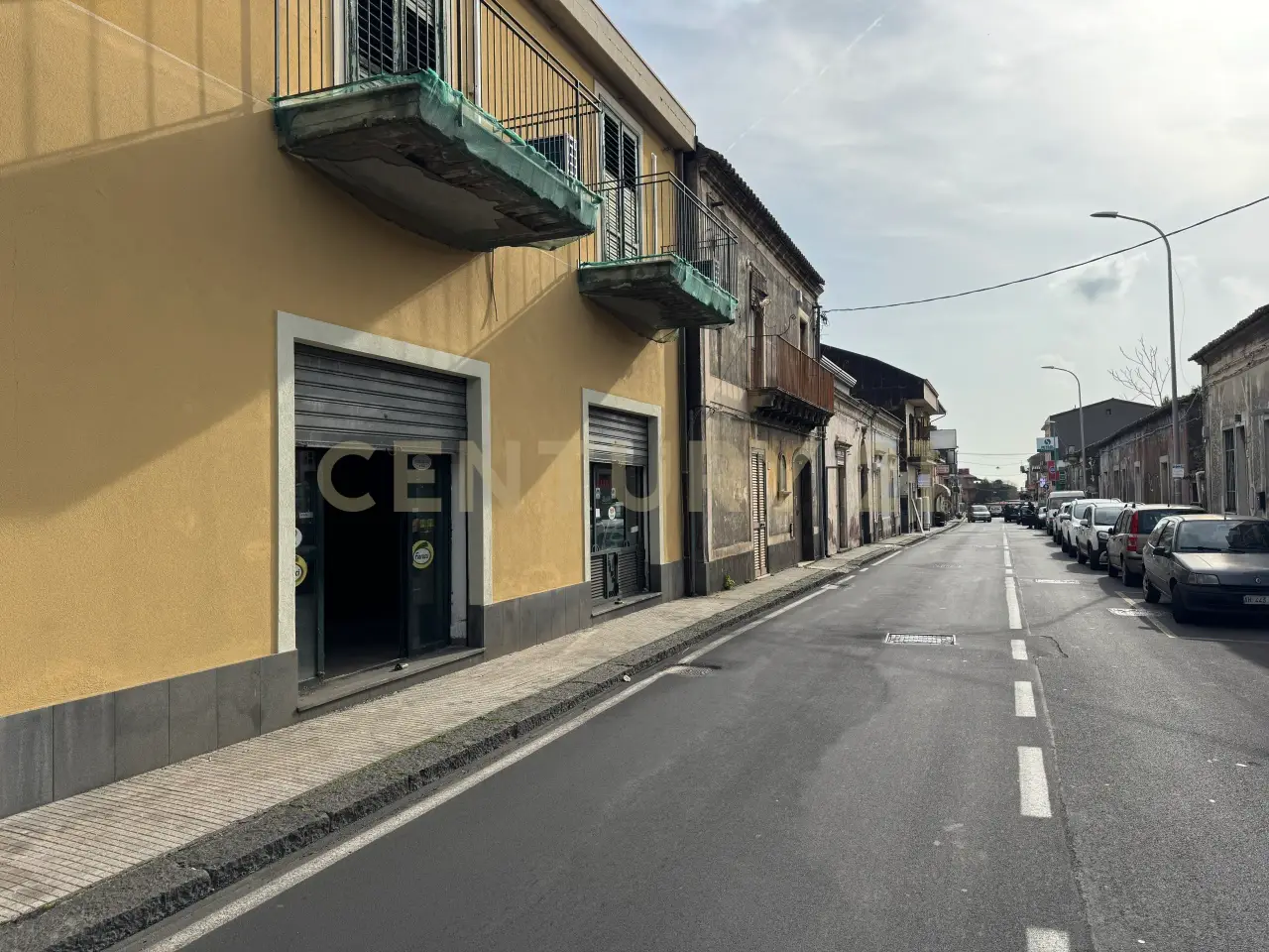 Palazzina commerciale in Via Vittorio Emanuele 243, Viagrande, {3} - Foto 2