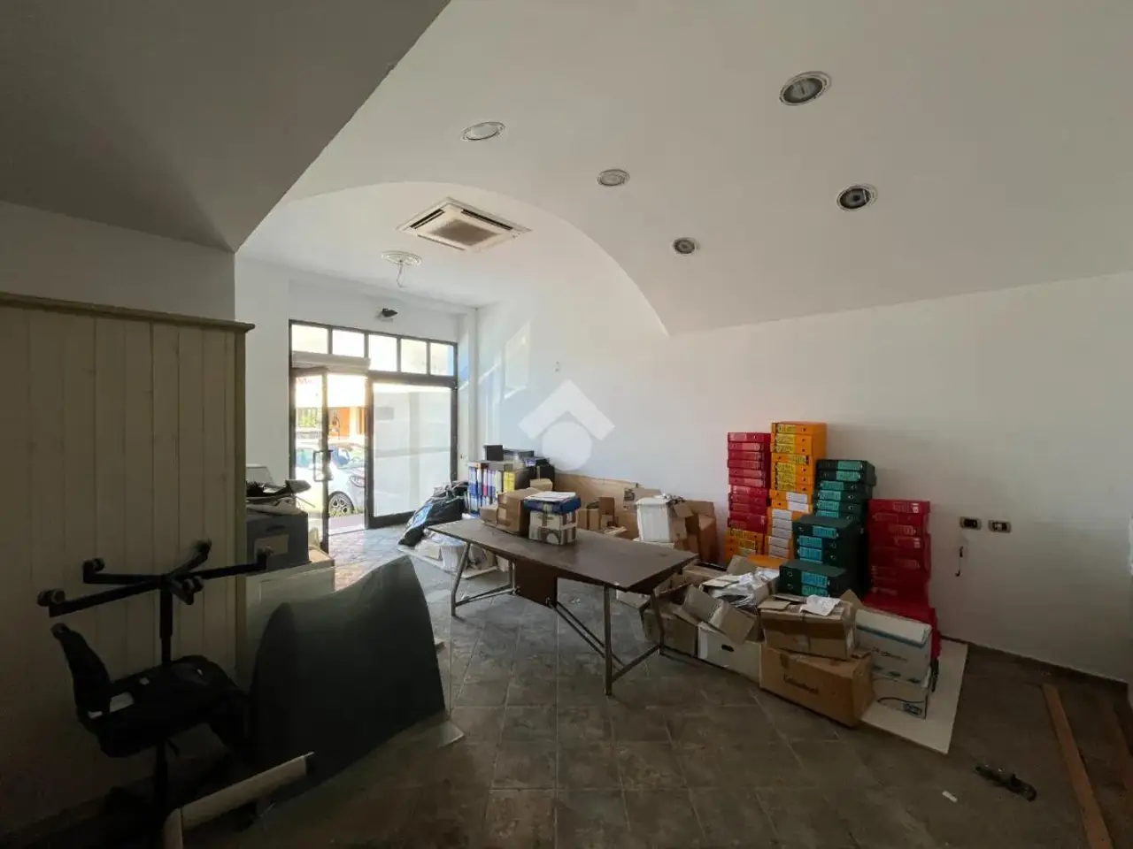 Negozio in Via Giuseppe Picedi Benettini, Sarzana, {3} - Foto 2