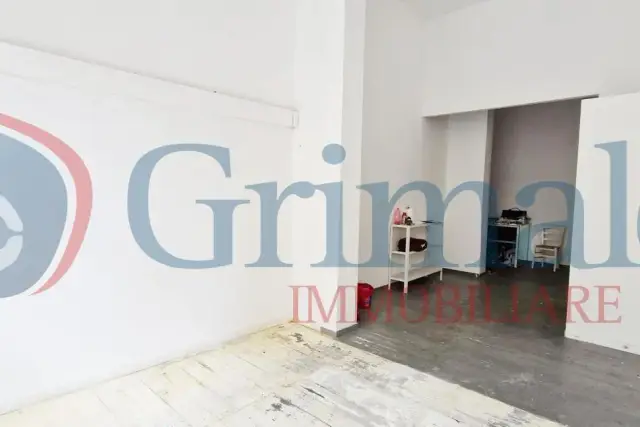 Negozio in vendita, Piazza della Liberazione 1, Massa - Foto 1