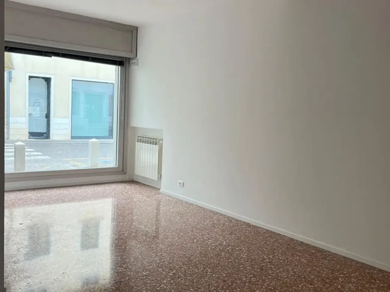 Negozio in Borgo Pieve, Castelfranco Veneto, {3} - Foto 1
